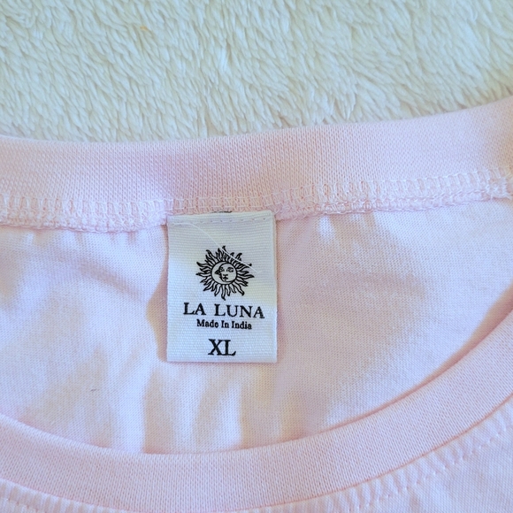 La Luna🌙 "Amour"♥️ Rhinestone Tee👕 - NWT - Picture 5 of 14